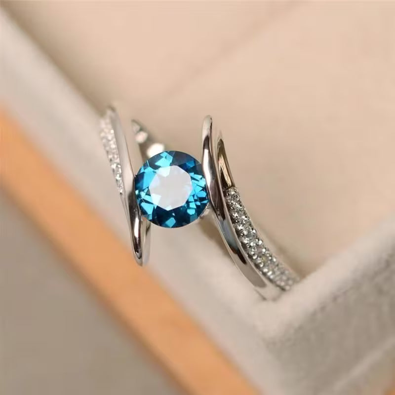 Synthetic Cubic Zirconia Unique Round Cut Ring