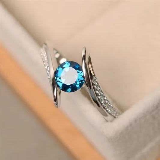 Synthetic Cubic Zirconia Unique Round Cut Ring