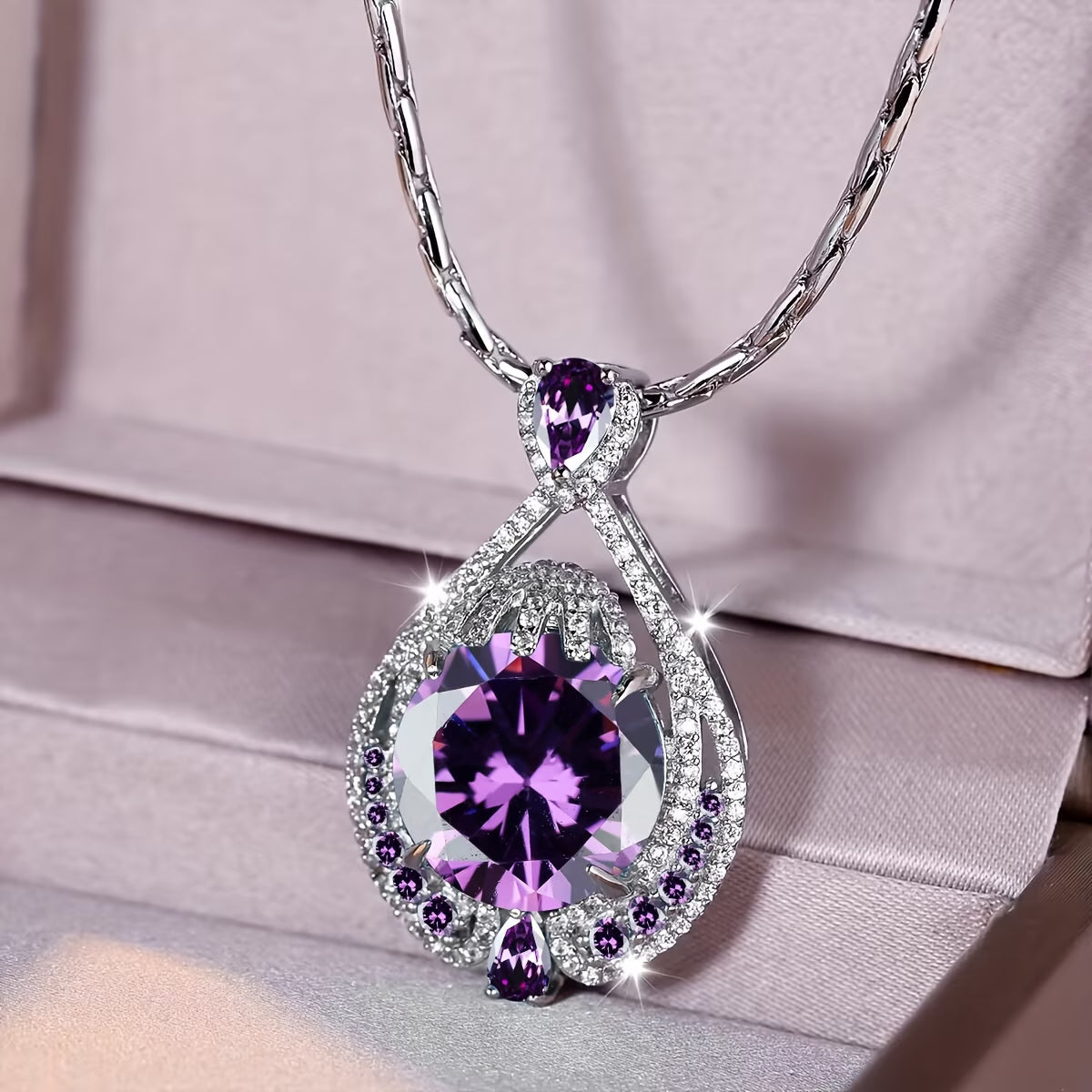 Exquisite Synthetic Zirconia Statement Necklace