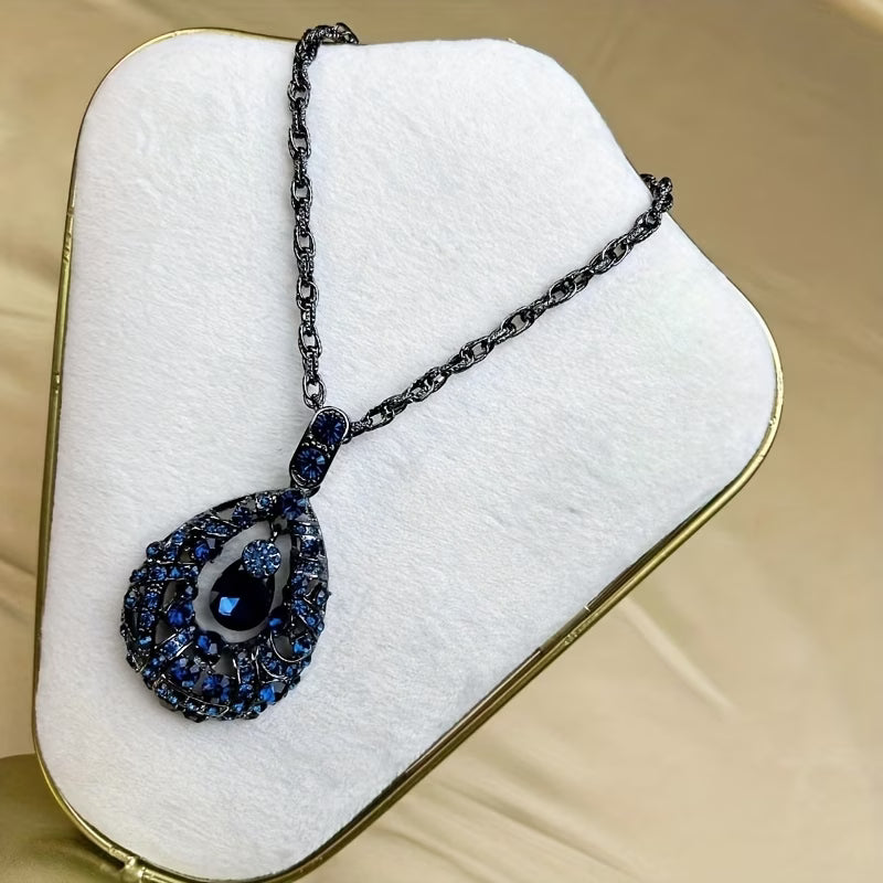 Decorative Long Teardrop Pendant Necklace